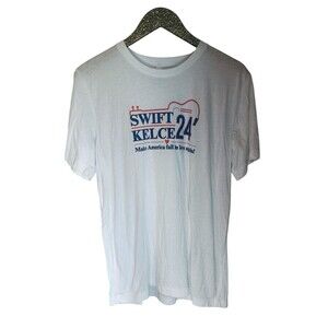 Taylor Swift Kelce Make America Fall‎ In Love Again T-Shirt Size Large